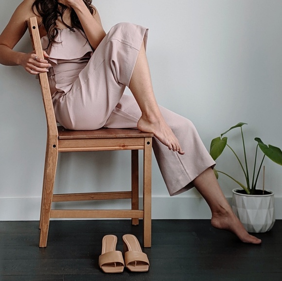 Meet your Posher, Shirley - Picture 1 of 1